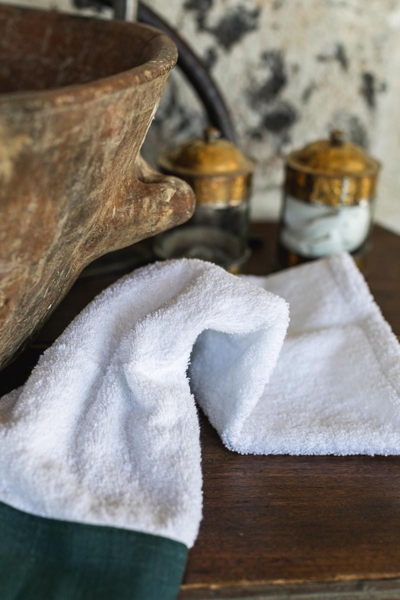 Bauhaus Cotton Towel