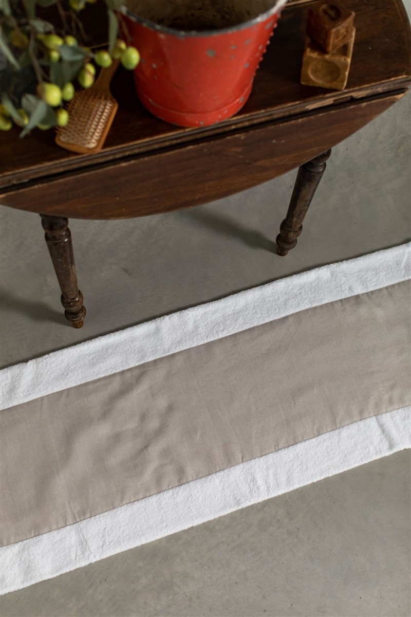 Bauhaus Cotton Bathroom