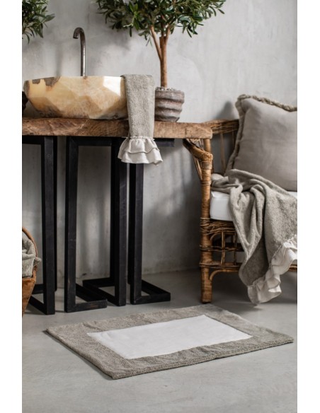 Bauhaus Cotton Bathroom