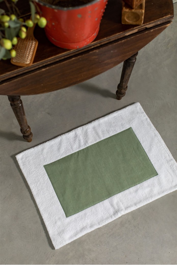 Bauhaus Cotton Bathroom