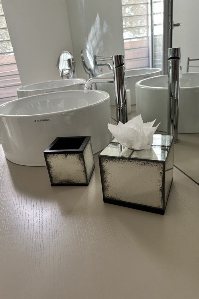 Boîte à mouchoirs 2