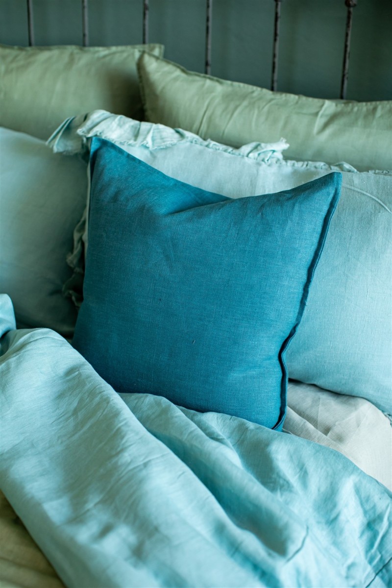 Pure Reversible Bedspread in Linen