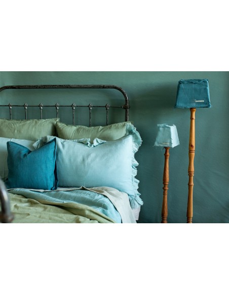 Pure Reversible Bedspread in Linen