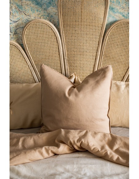 Pure Reversible Bedspread in Linen