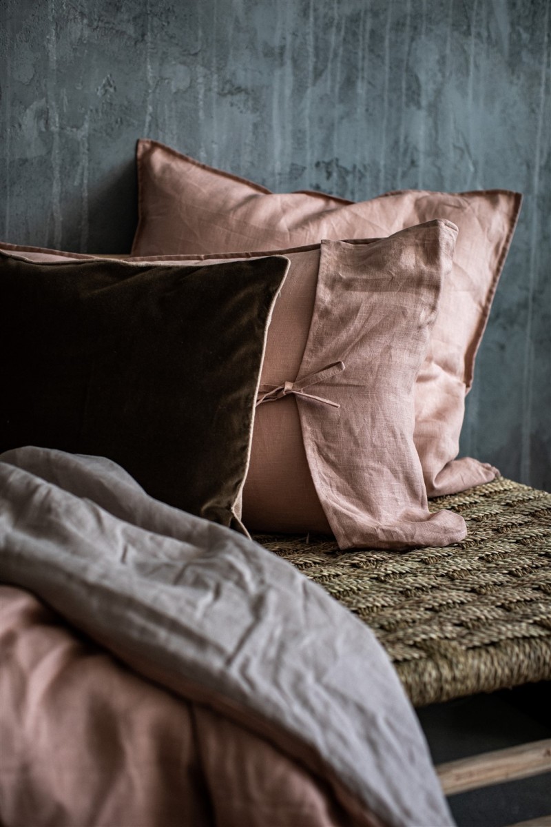 Pure Reversible Bedspread in Linen