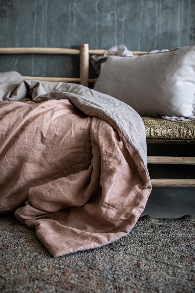 Pure Reversible Bedspread in Linen
