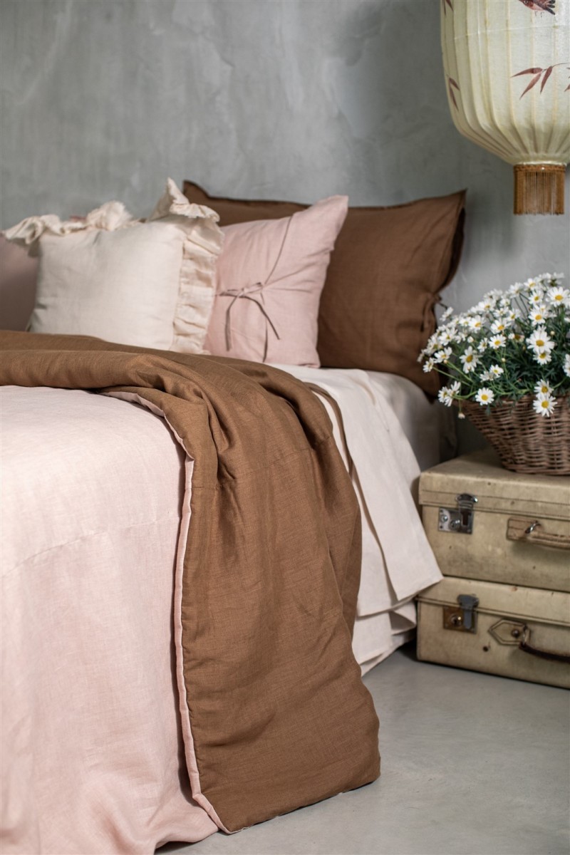 Pure Reversible Bedspread in Linen