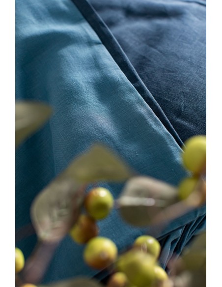 Pure Reversible Bedspread in Linen