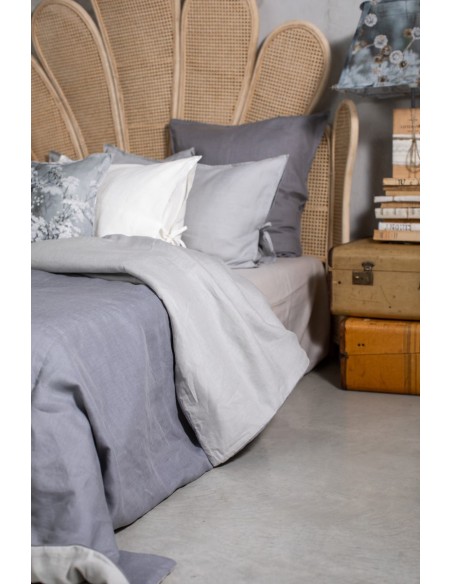 Pure Reversible Bedspread in Linen