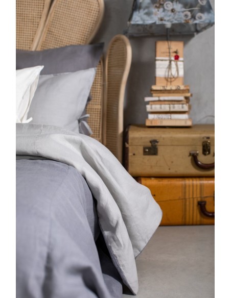 Pure Reversible Bedspread in Linen