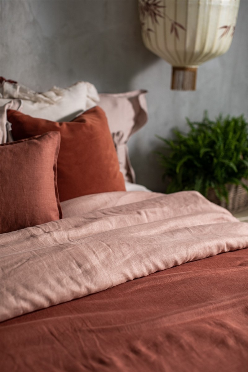 Pure Reversible Bedspread in Linen