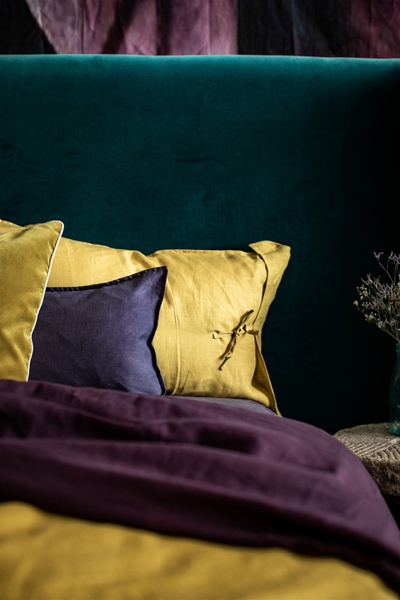 Pure Reversible Bedspread in Linen