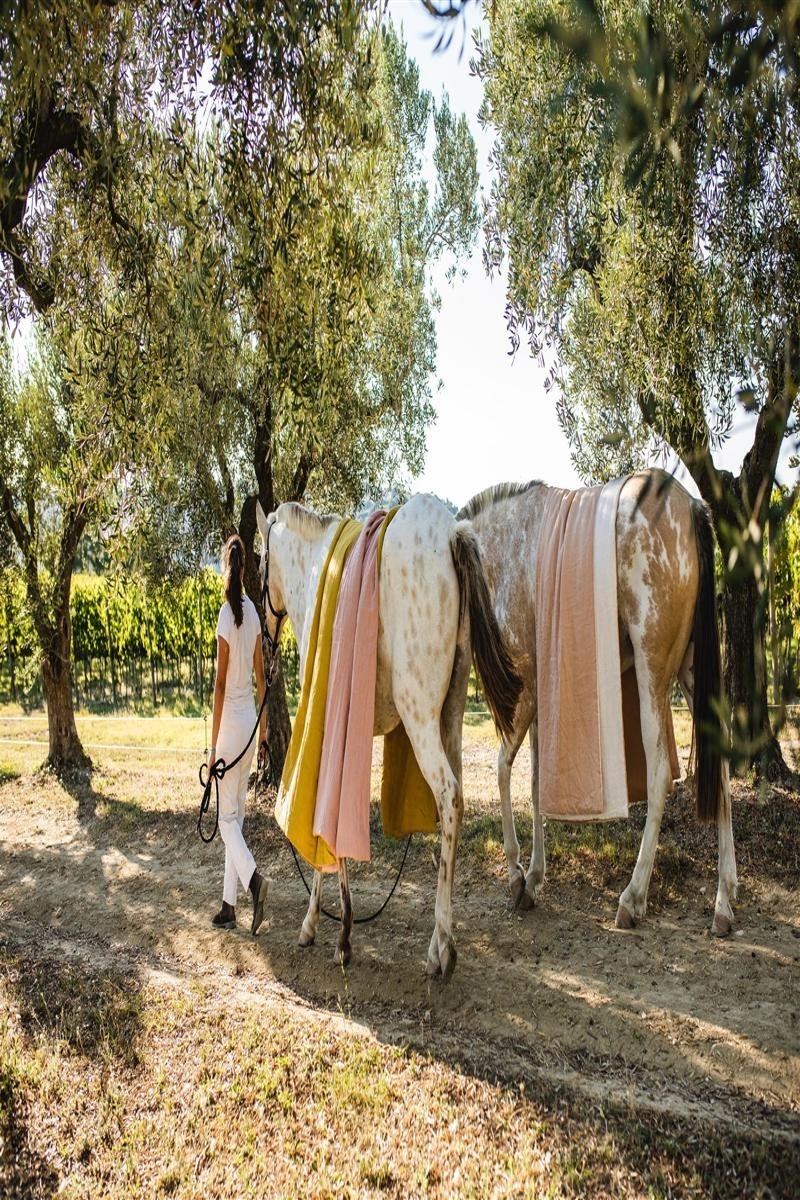 Pure Reversible Bedspread in Linen