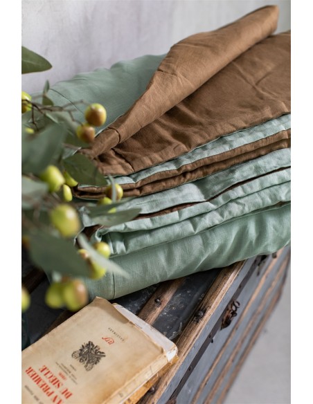 Pure Reversible Bedspread in Linen