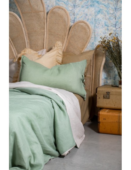 Pure Reversible Bedspread in Linen