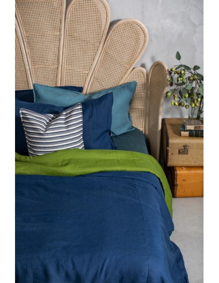 Pure Reversible Bedspread in Linen