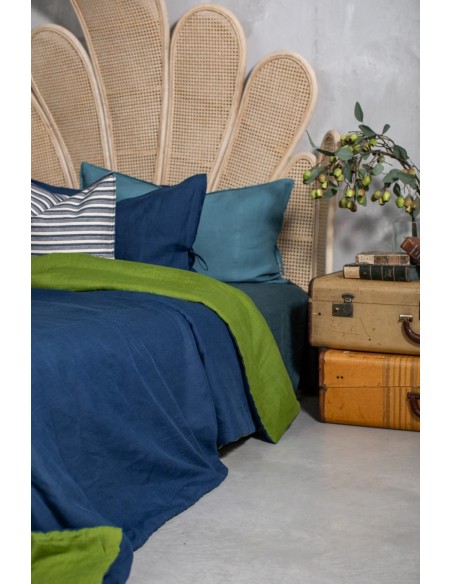 Pure Reversible Bedspread in Linen