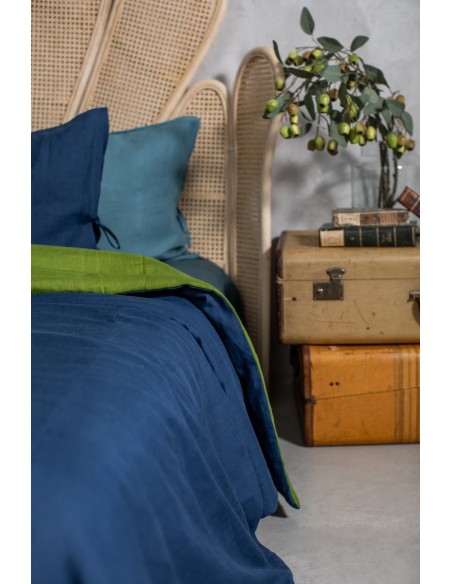 Pure Reversible Bedspread in Linen