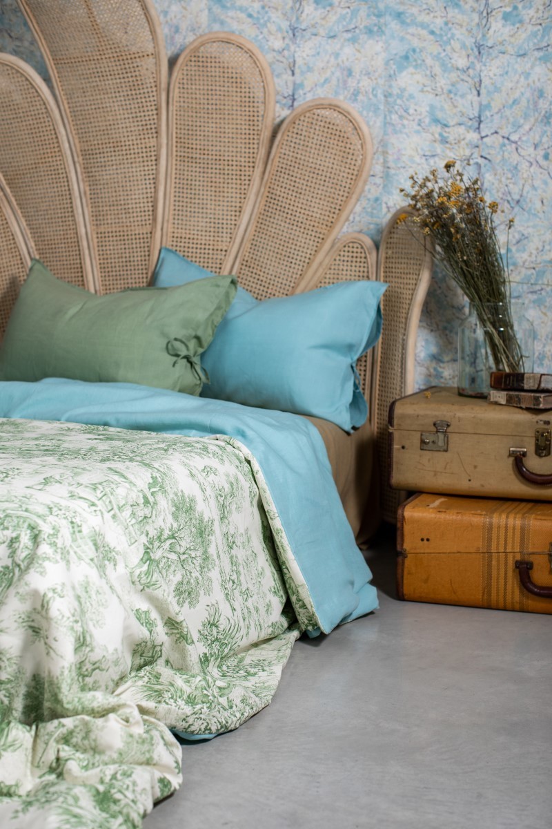 Pure Reversible Bedspread in Linen/Cotton