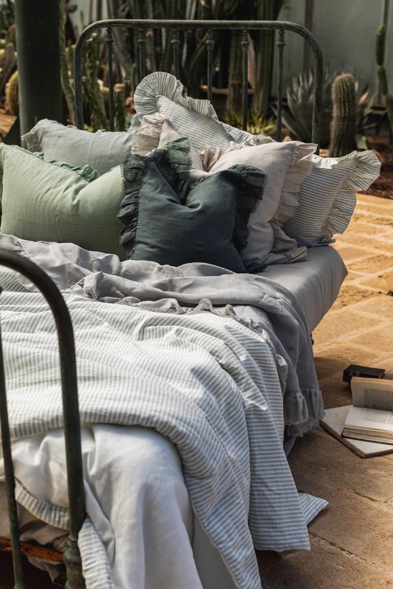 Pure Reversible Bedspread in Linen/Cotton