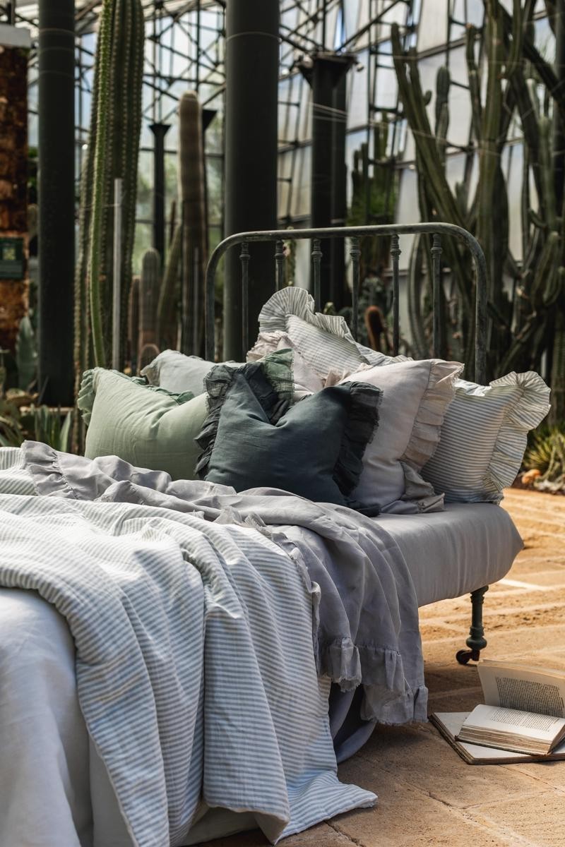 Pure Reversible Bedspread in Linen/Cotton