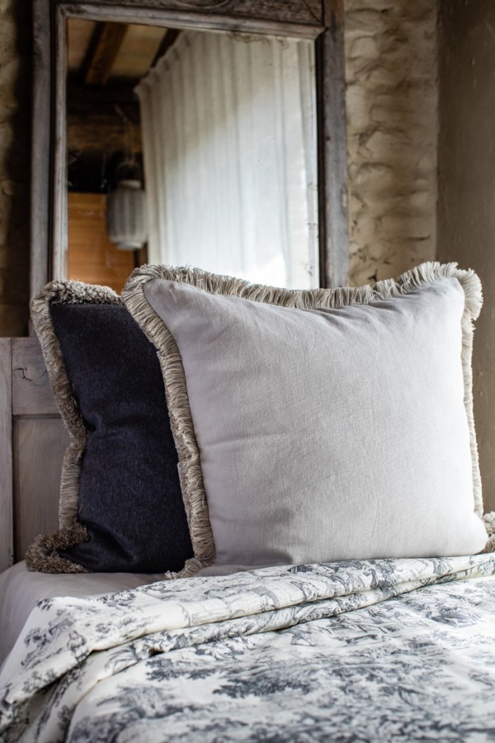 Pure Reversible Bedspread in Linen/Cotton 2