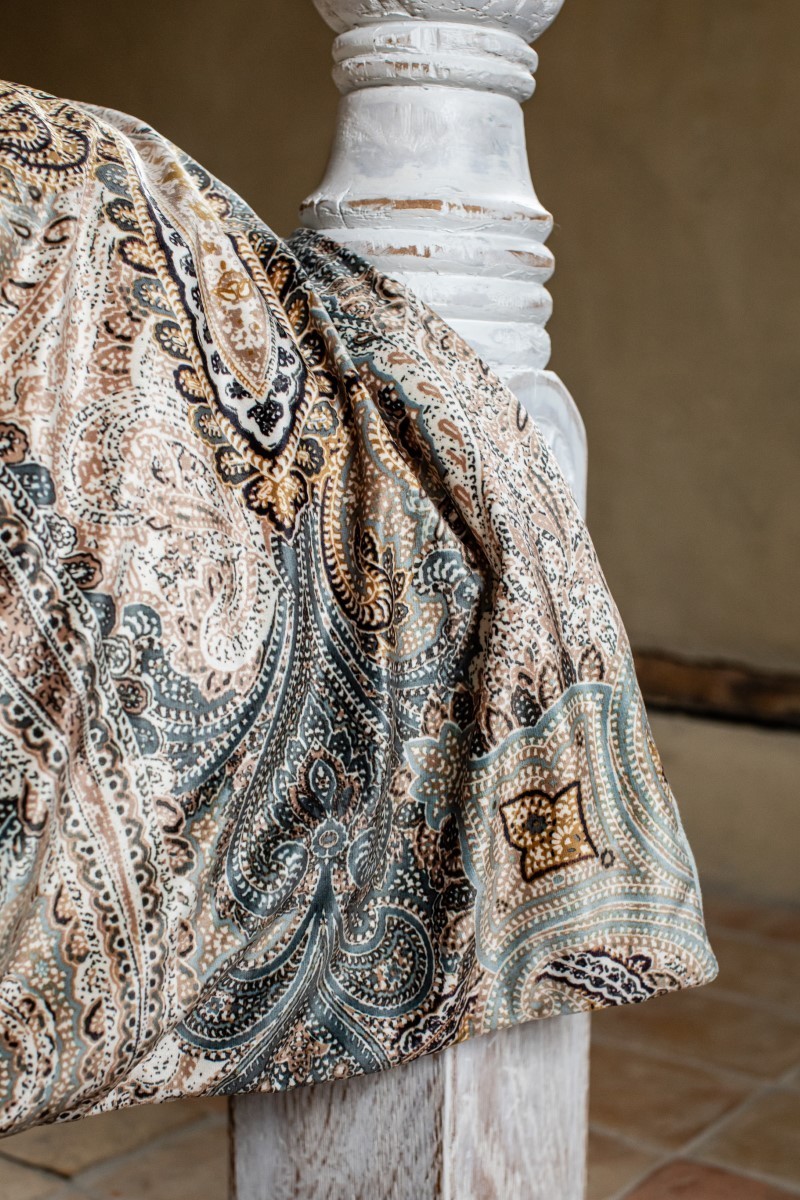 Elena Reversible Velvet/Linen Bedspread