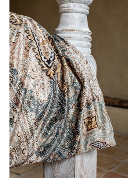 Elena Reversible Velvet/Linen Bedspread