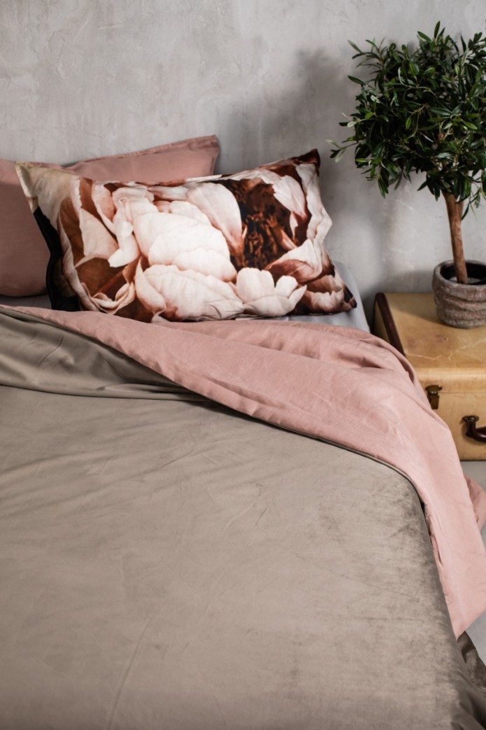 Pure Reversible Bedspread in Velvet/Lino 2