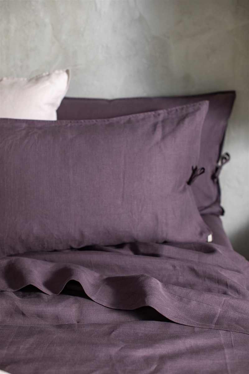 Linen fitted sheet with corners