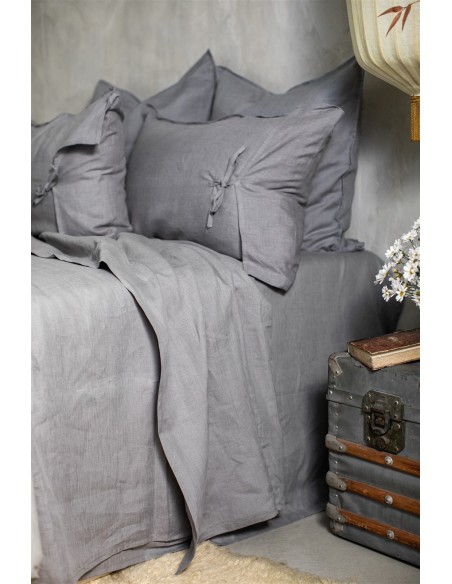 Linen fitted sheet with corners