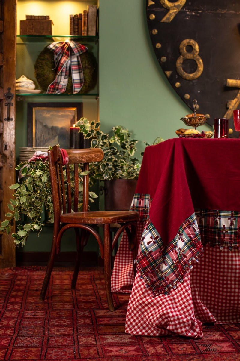 Amalfi Stain Resistant Linen Tablecloth