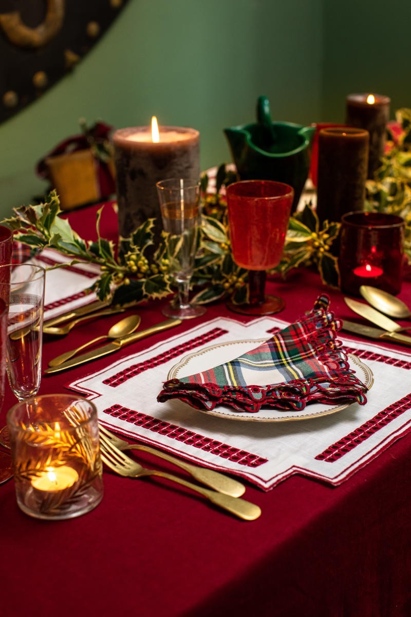 Amalfi Stain Resistant Linen Tablecloth