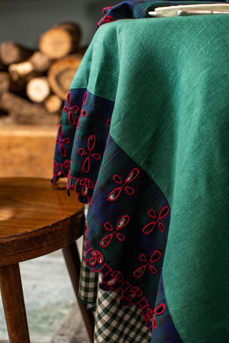 Amalfi Stain Resistant Linen Tablecloth