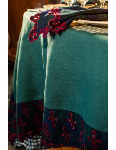 Amalfi Stain Resistant Linen Tablecloth