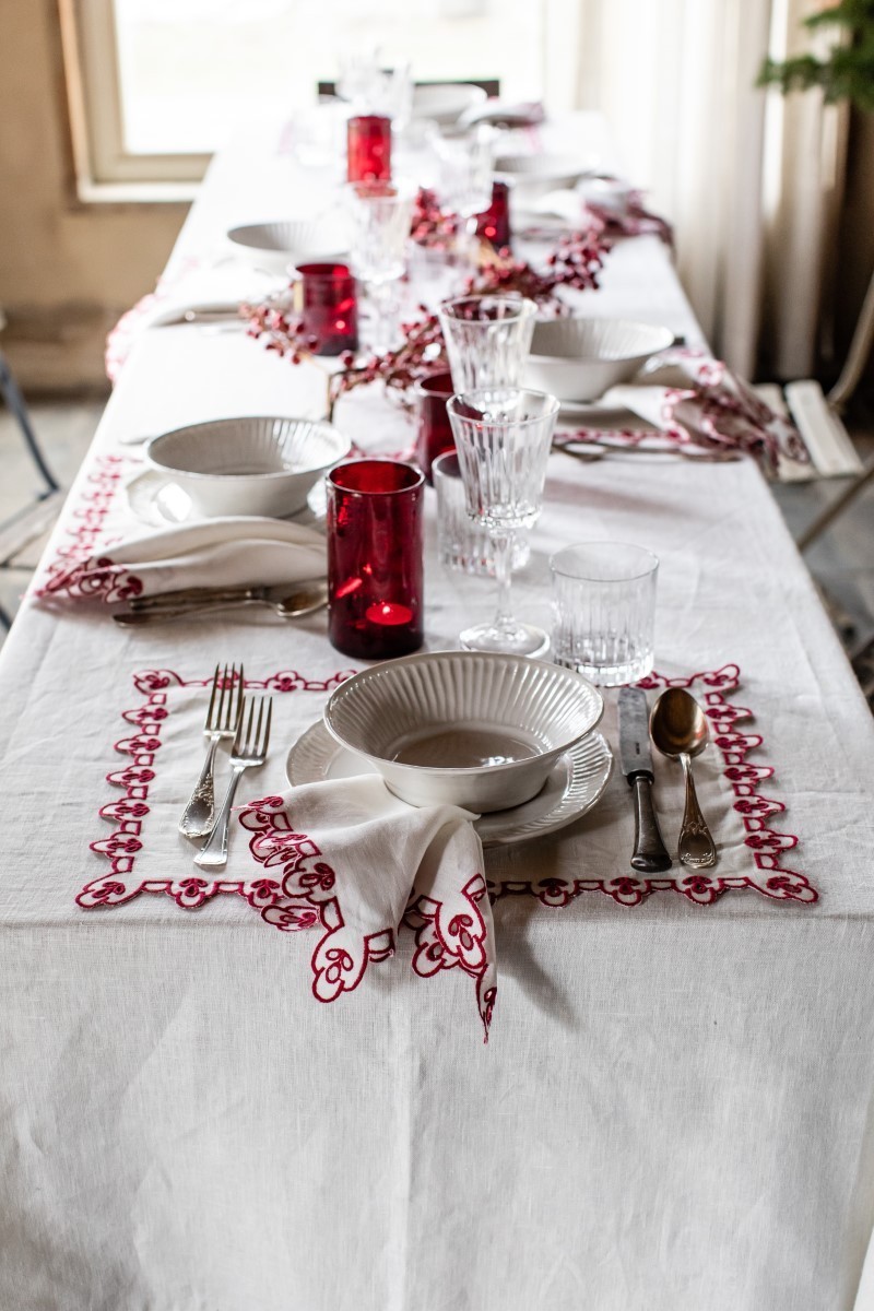 Amalfi Stain Resistant Linen Tablecloth