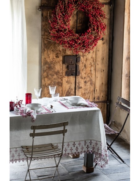 Amalfi Stain Resistant Linen Tablecloth