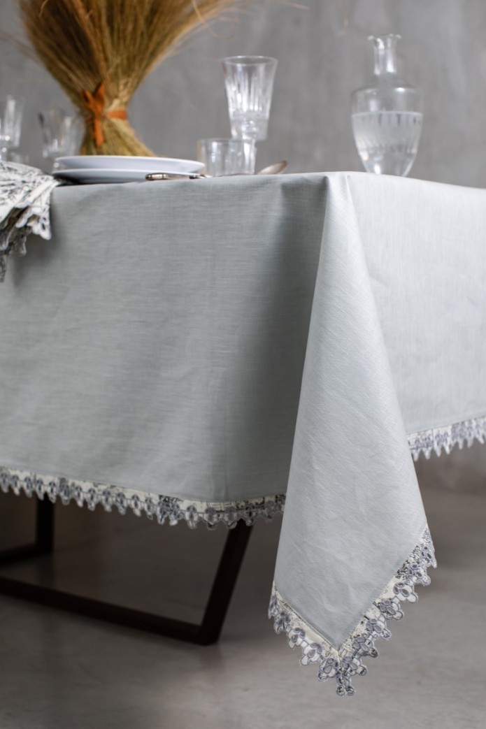 Little Amalfi Stain Resistant Linen Tablecloth 2