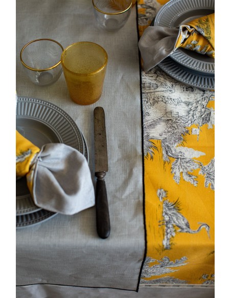 Chemin de table en lin enduit