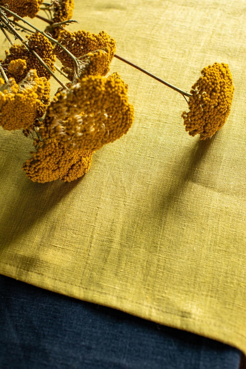 Chemin de table Amalfi en lin enduit