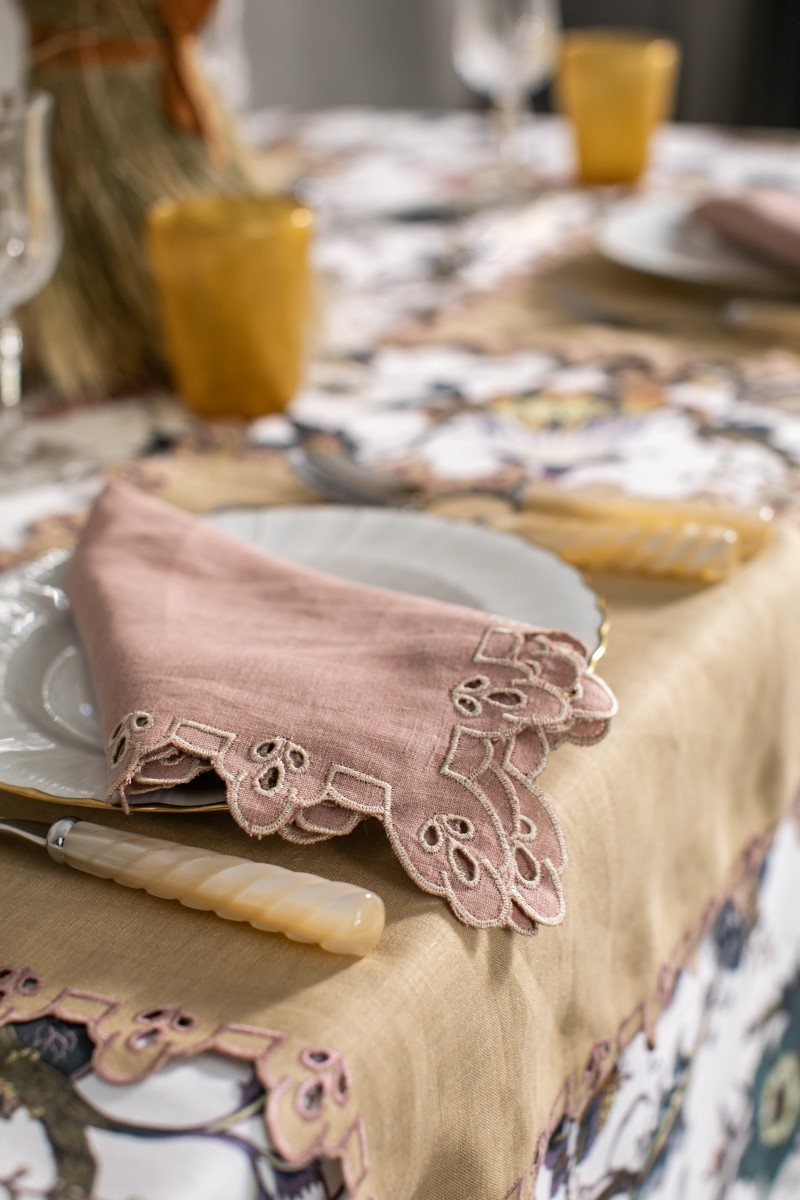 Amalfi Placemat in Stain Resistant Linen