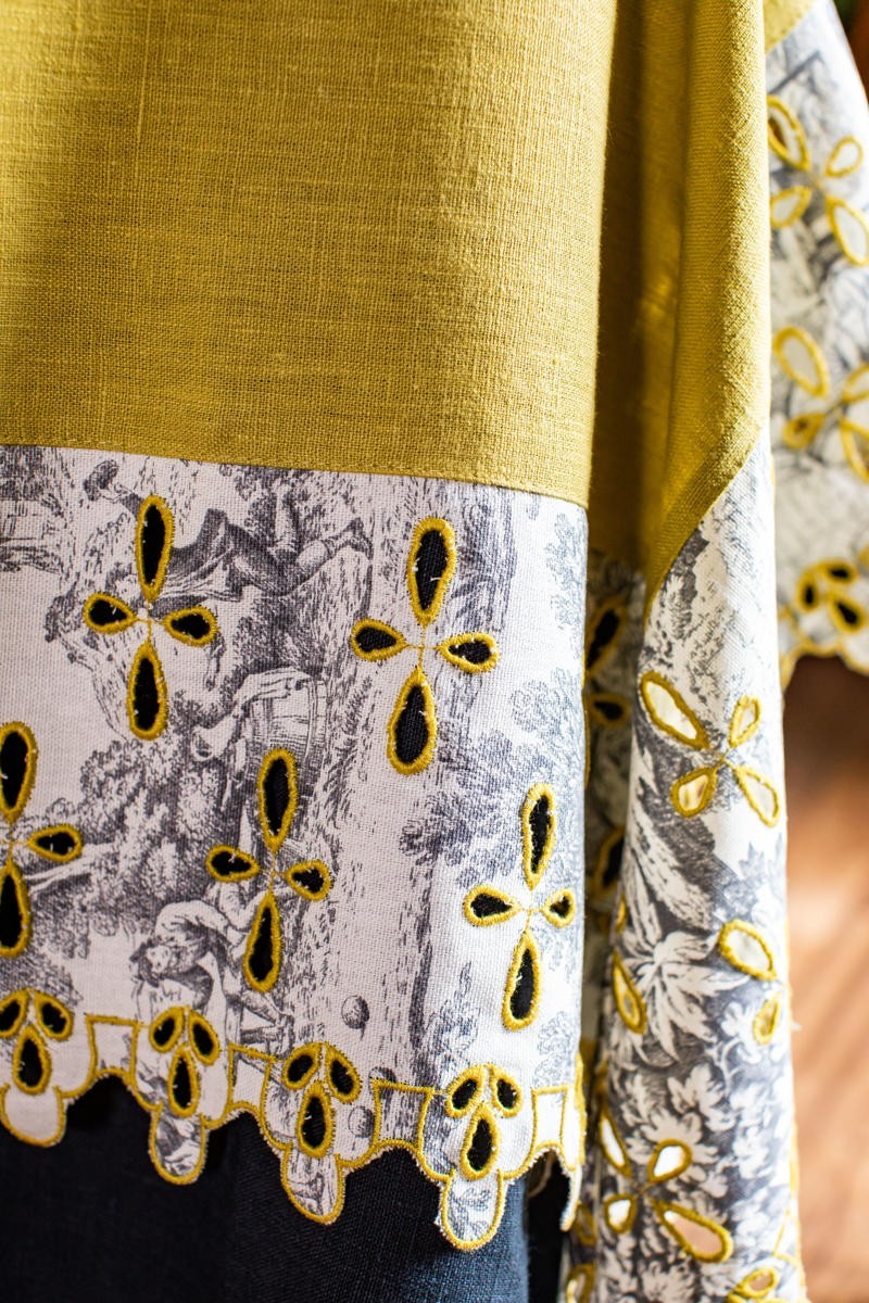 Amalfi Linen Tablecloth