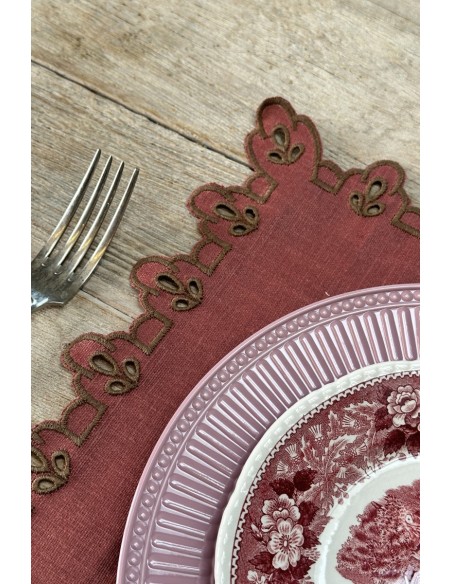 Amalfi Placemat in Stain Resistant Linen