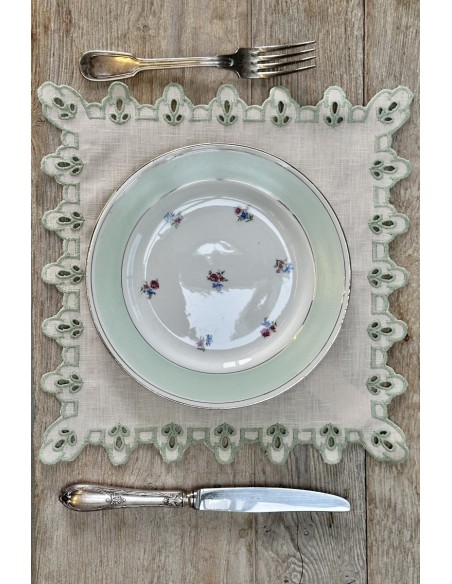 Amalfi Placemat in Stain Resistant Linen