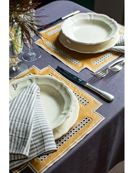 Stain Resistant Linen Erica Placemat