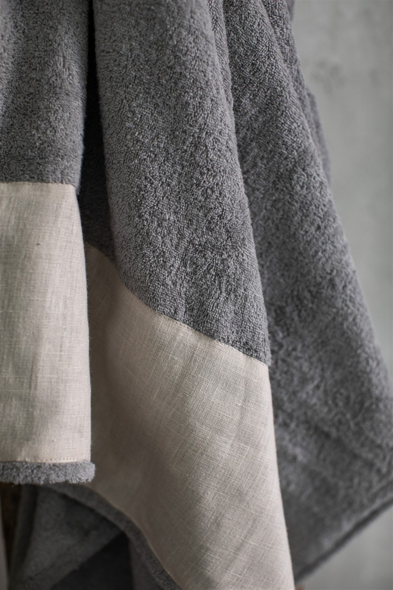 Bauhaus Cotton Towel