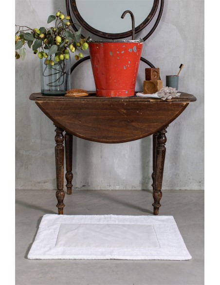 Bauhaus Cotton Bathroom