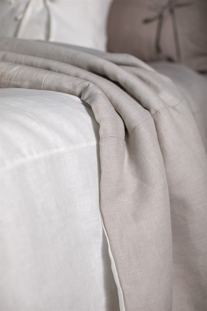 Pure Reversible Bedspread in Linen