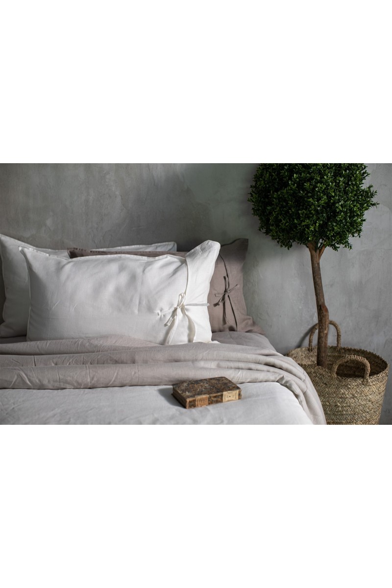 Pure Reversible Bedspread in Linen