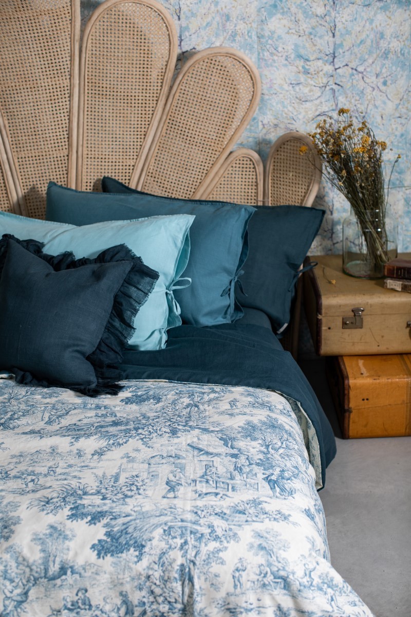 Pure Reversible Bedspread in Linen/Cotton